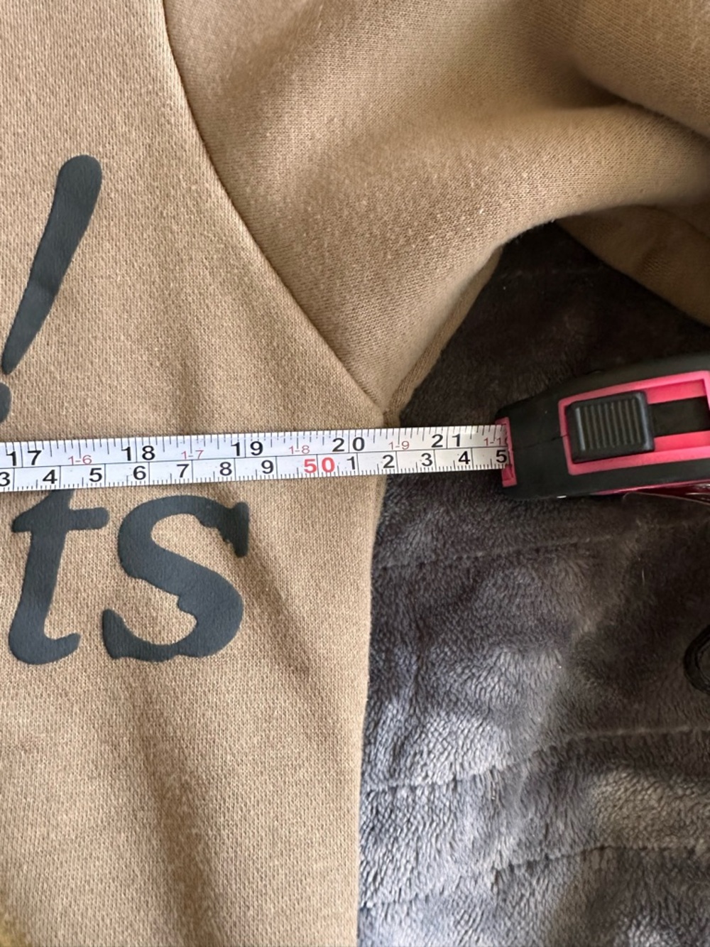 Lucky Me I See Ghosts Graphic Crewneck Sweatshirt - Brown - Picture 6 of 10